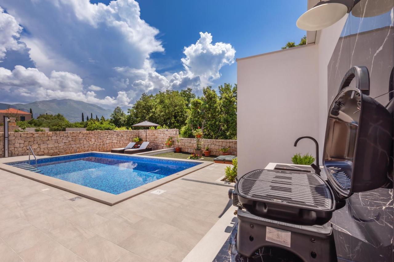 Apartment Holiday Home Doma, Cilipi Near Dubrovnik Eksteriør billede