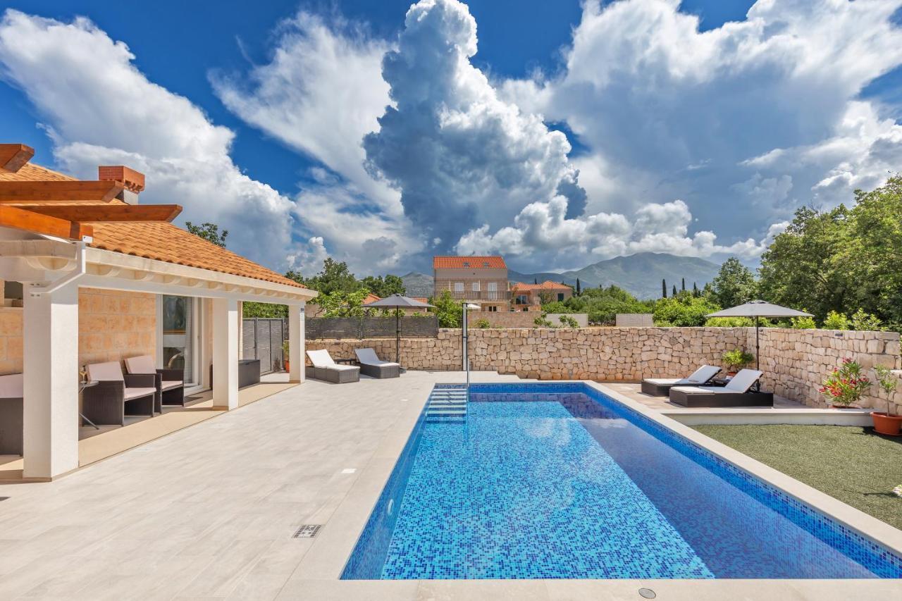 Apartment Holiday Home Doma, Cilipi Near Dubrovnik Eksteriør billede