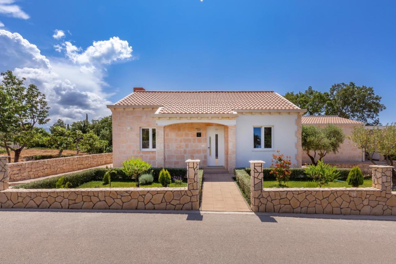 Apartment Holiday Home Doma, Cilipi Near Dubrovnik Eksteriør billede