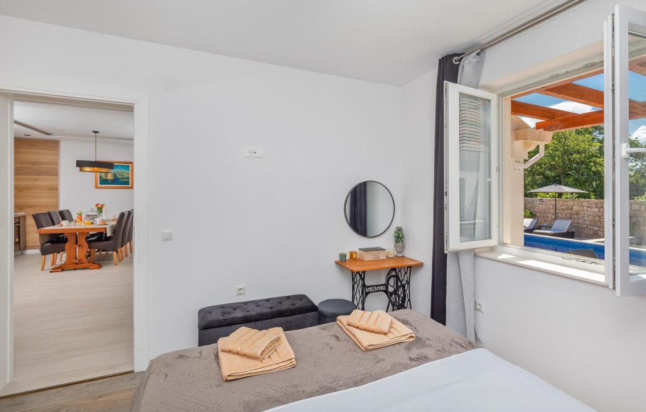 Apartment Holiday Home Doma, Cilipi Near Dubrovnik Eksteriør billede